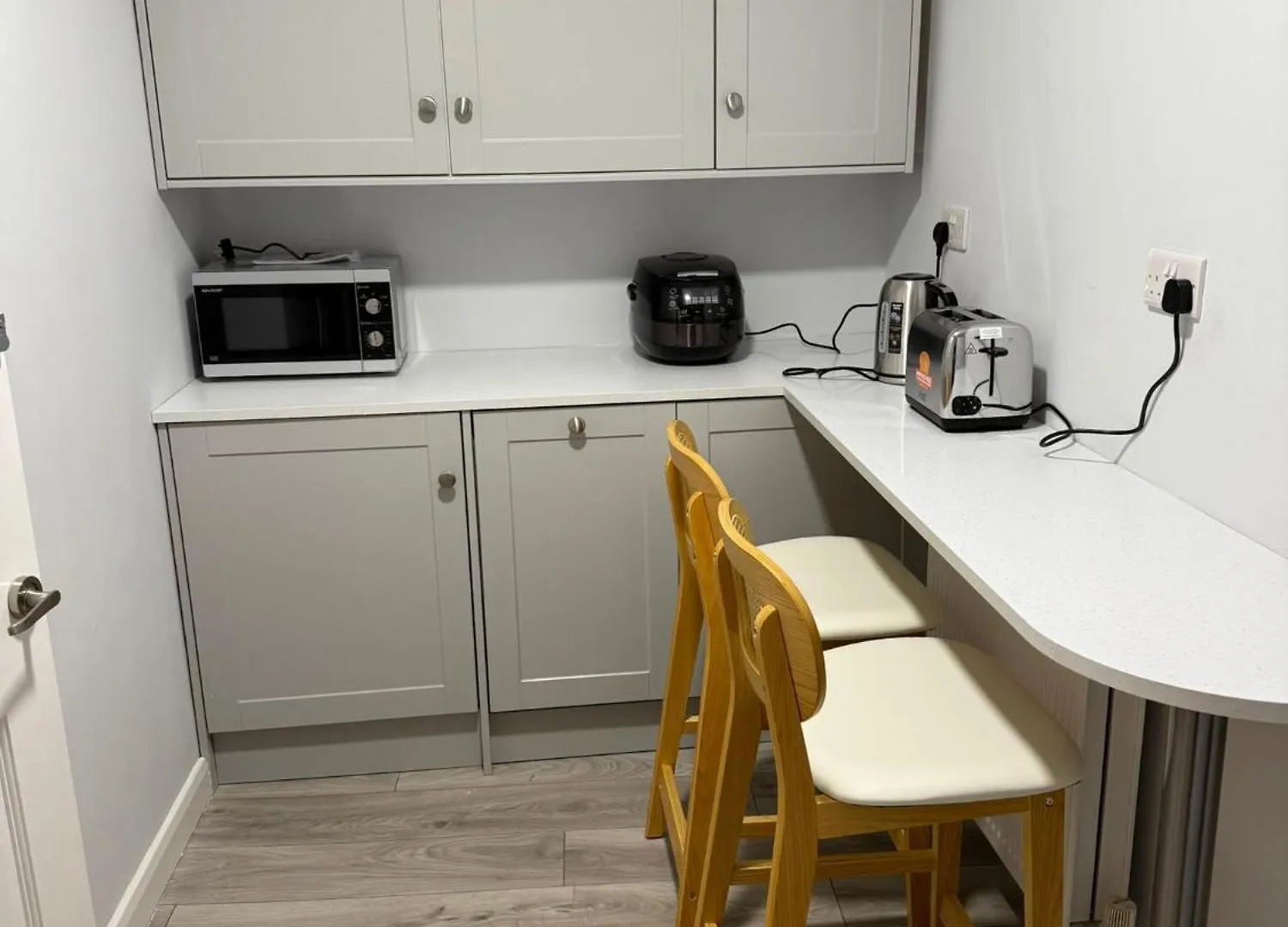 Luxury Room With Sea Views And Modern Conveniences Swansea Guest house